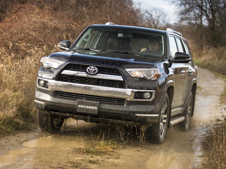  Toyota 4Runner Limited 2013 года  (фото 15 из 30)
